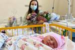 První miminko roku 2022 pak přišlo na svět 1. ledna ve 2 hodiny 27 minut, kdy se mamince z Nového Jičína narodila dívenka Laura s krásnými mírami 3410 gramů a 49 centimetrů.
