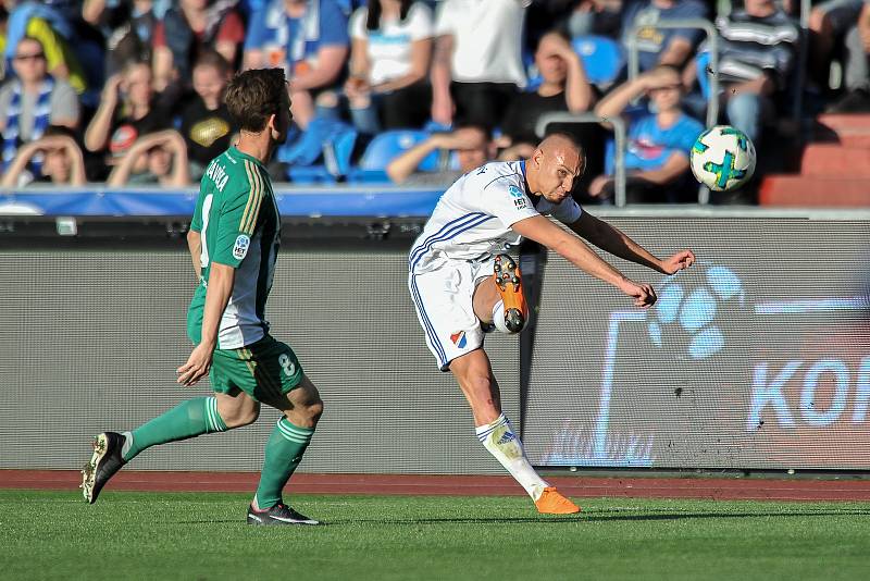 Zápas 24. kola první fotbalové ligy: FC Baník Ostrava vs. Bohemians Praha 1905, 14. dubna 2018 v Ostravě. (vlevo) Záviška Jan a Denis Granečný.