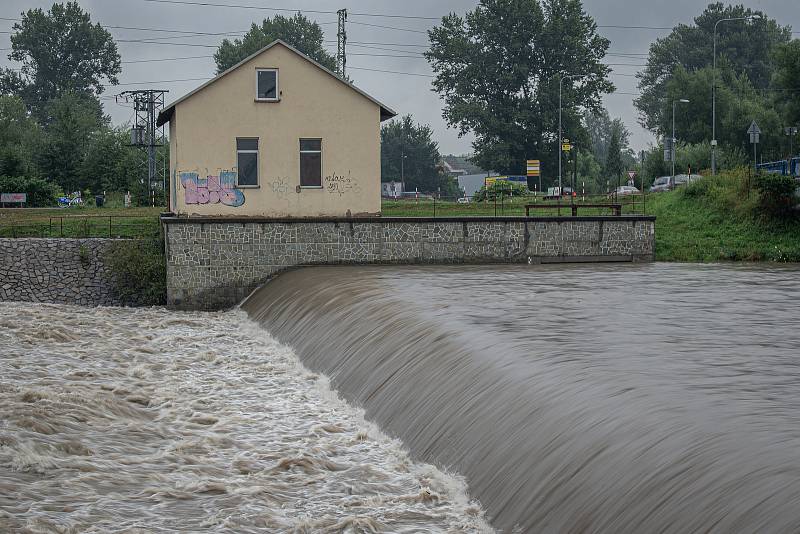 Lidé často kradou záchranné pomůcky u jezů v Moravskoslezském kraji. Zvyšují tím riziko tragédie. Ilustrační foto.