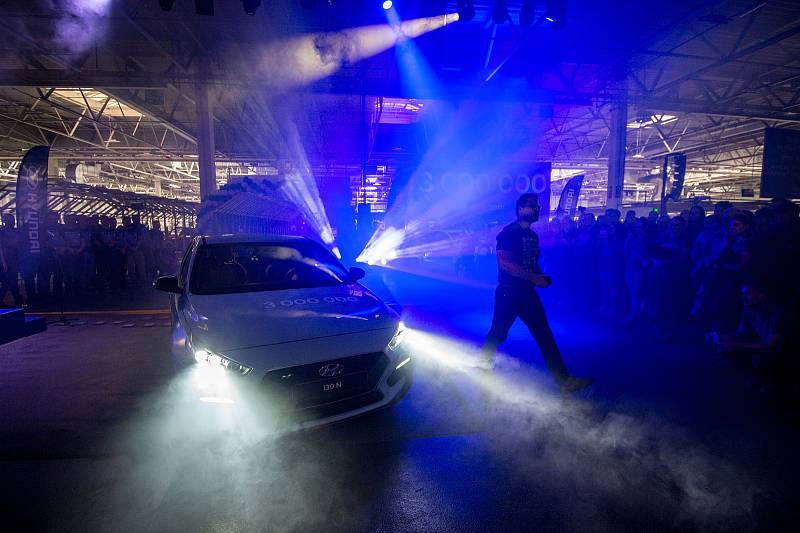 Z výrobní linky v nošovické továrně Hyundai sjel 30. května 2019 třímiliontý automobil Hyunda i30N.