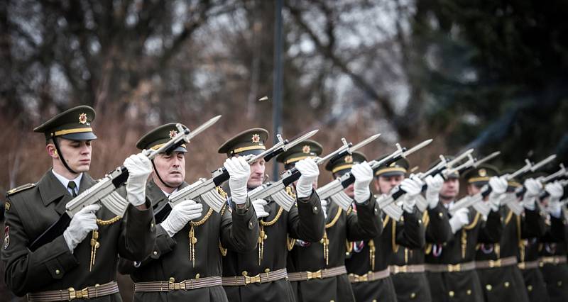 Poslední rozloučení s jedním z nejvýznamnějších veteránů 2. světové války Mikulášem Končickým v Ostravě.