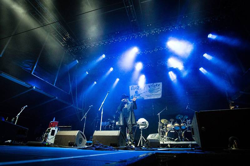 Koncert skupiny Pražský výběr na hudebním festivalu Moravské hrady v Hradci nad Moravicí 19. srpna 2016.