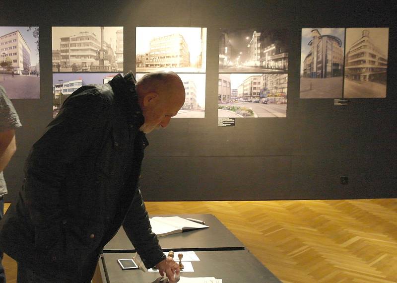 Ostravské muzeum představilo dvě nové expozice "Jdeme nakupovat" a "Dějiny Ostravy, osm století města", říjen 2022.