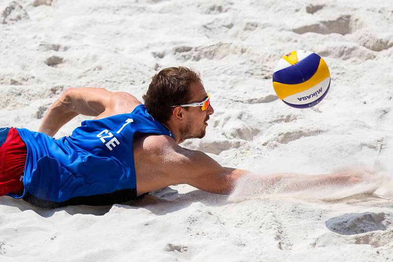 FIVB Světové série v plážovém volejbalu J&T Banka Ostrava Beach Open, 1. června 2019 v Ostravě. Na snímku Ondrej Perusic (CZE).