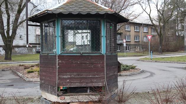 Až tři roky vězení nyní hrozí třiadvacetiletému recidivistovi z Novojičínska, který se vloupal do parkovací budky u Zoo Ostrava.