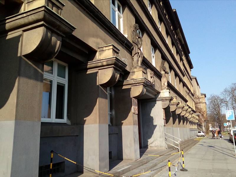 Budova krajského soudu v Ostravě.
