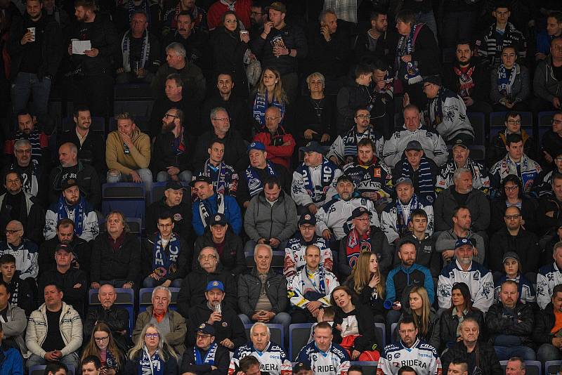 Čtvrtfinále play off hokejové extraligy - 4. zápas: HC Vítkovice Ridera - HC Oceláři Třinec, 24. března 2022 v Ostravě. Fanoušci