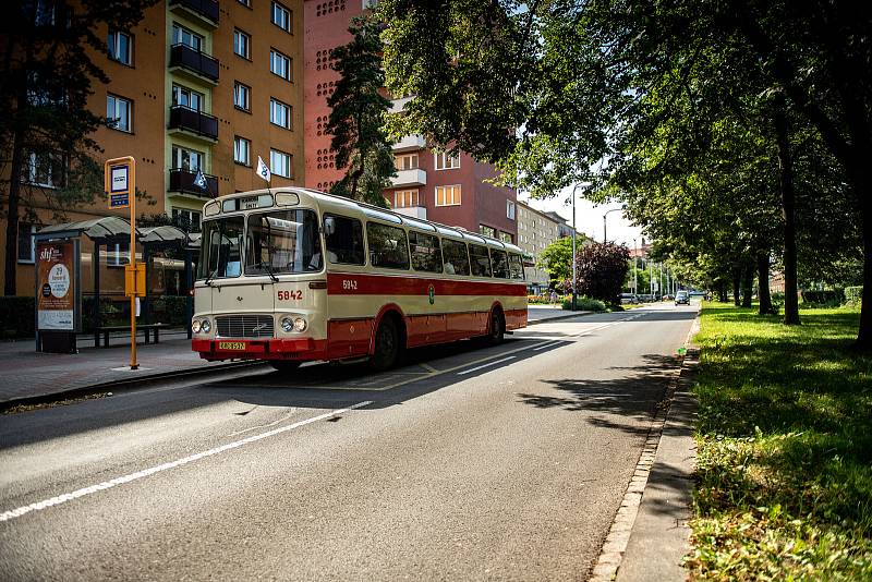 Jízdy historických vozidel Dopravního podniku Ostrava.