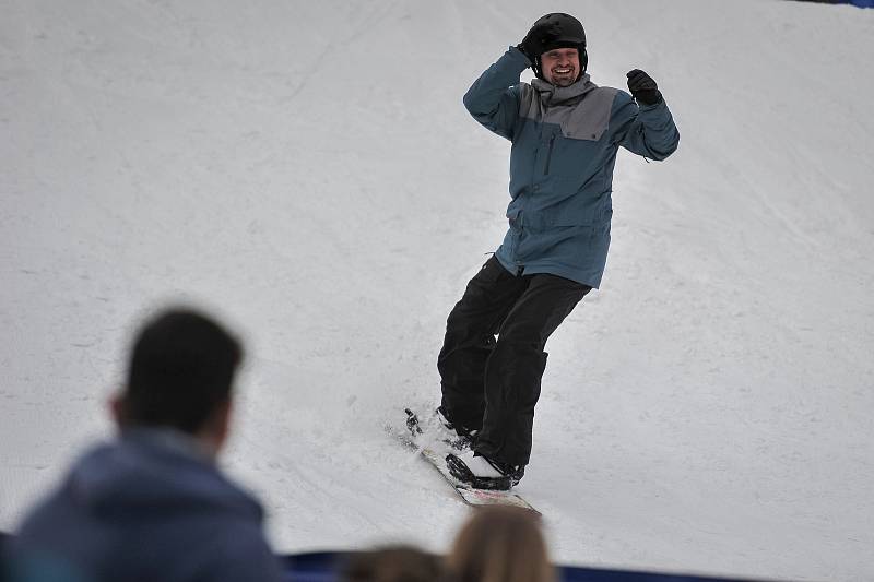 Olympijský festival u Ostravar Arény, 9. února 2018 v Ostravě. snowboarding