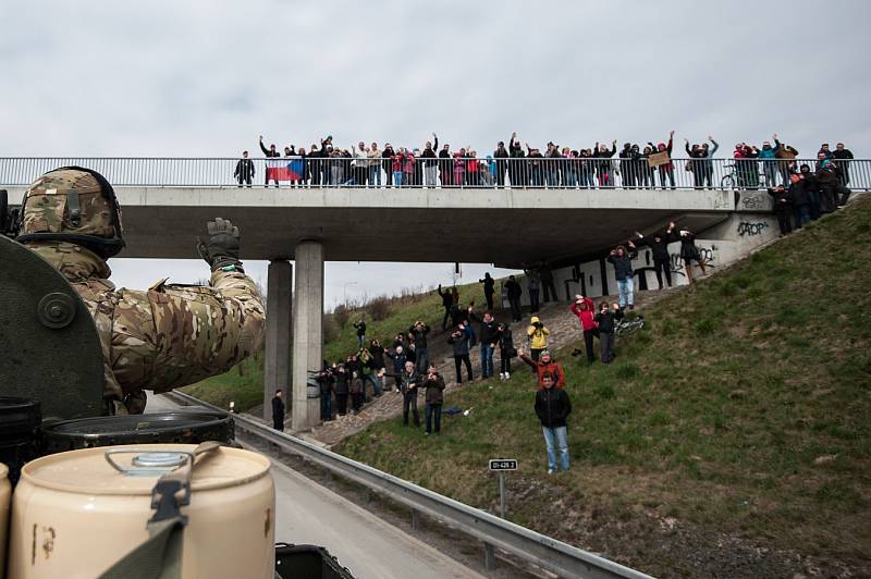 Průjezd americké armády Ostravou.