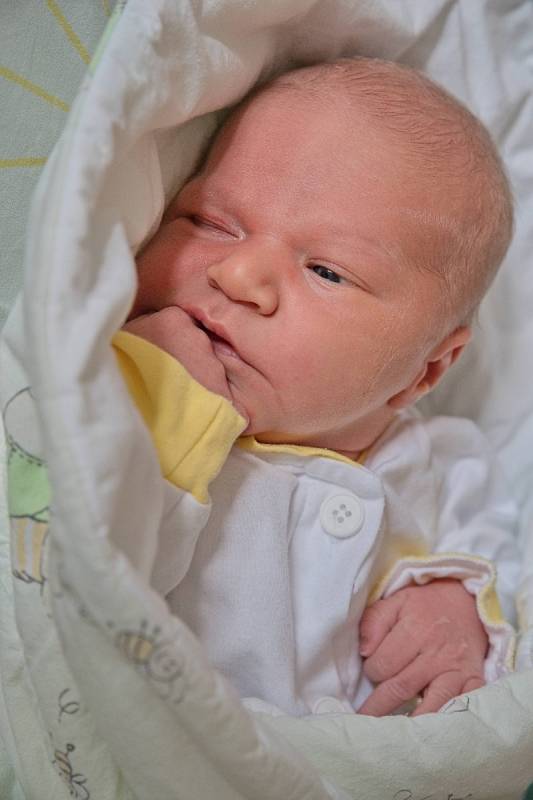 Ondřej Kuffa, Třinec, narozen 30. května 2022 v Karviné, míra 50 cm, váha 4200 g. Foto: Marek Běhan
