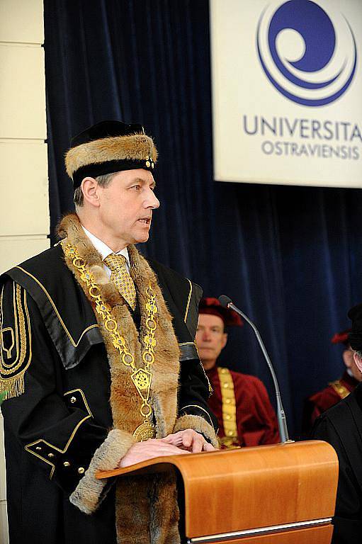 Slavnostní inaugurace rektora Jiřího Močkoře na Ostravské univerzitě.