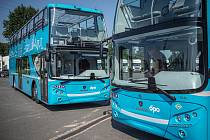 Prezentaci dvou dvoupatrový autobus (double decker), které chce město Ostrava využívat k turistickým účelům, 10. srpna 2020 v Paskově.