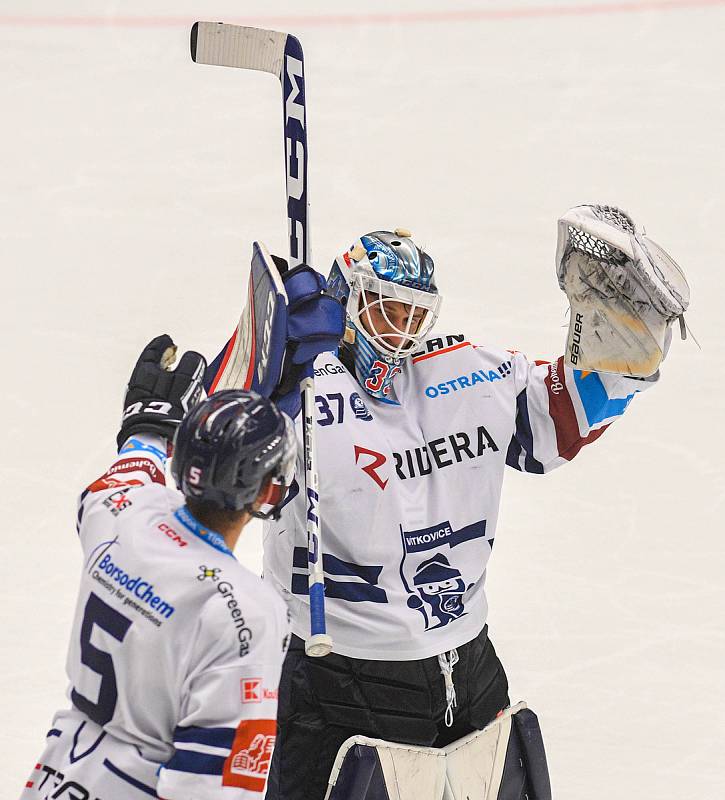 Přípravný zápas Vítkovice - Olomouc 4:3 po sam. nájezdech 11. 8. 2022 v Ostravě. Foto: Petr Kotala