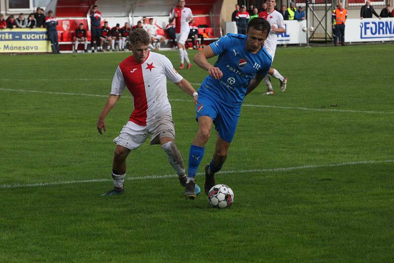 MOL Cup, 2. kolo, SK HS Kroměříž (červenobílé dresy) - FC Baník Ostrava, 21. září 2022.