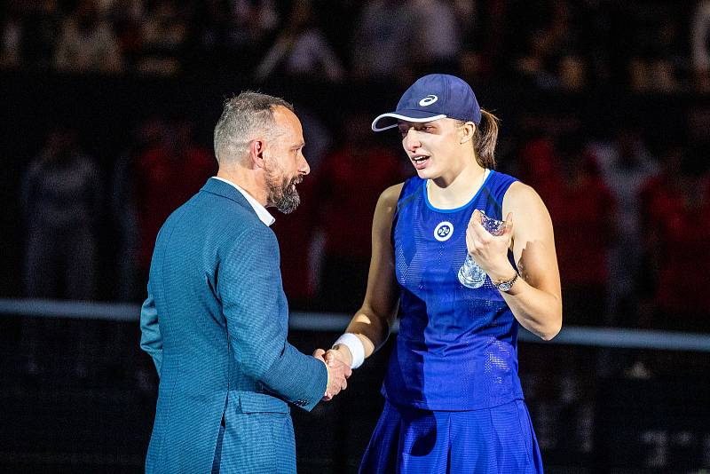 Tenisový turnaj žen WTA Agel Open 2022, 9. října 2022, Ostrava. Iga Swiatek z Polska - Barbora Krejčíková (ČR). Iga Swiatek z Polska .