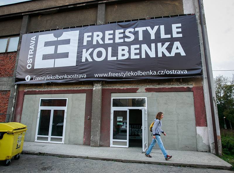 Bývalá Kolbenka, dnes trampolínové centrum Enha Freestyle v Ostravě-Kunčicích
