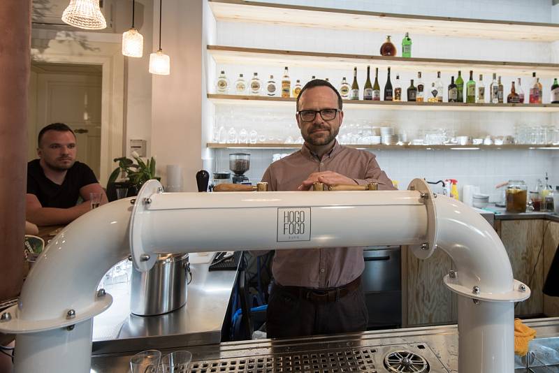 Hogo Fogo bistro v úterý zahajuje nový provoz v historickém domu na Sokolské ulici.