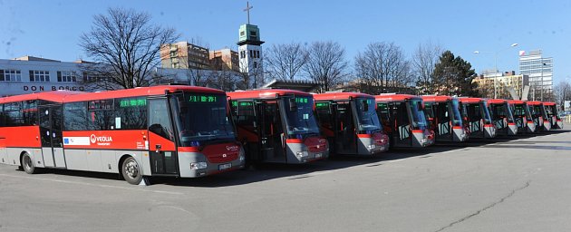 Veolia Transport Morava zařadil do provozu čtrnáct nových autobusů značky SOR, třetí a závěrečnou dodávku v rámci projektu Renovace vozového parku pro příměstskou hromadnou dopravu.