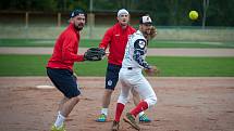 Arrows Fest 2018 v Ostravě-Porubě nabídl exhibiční zápas hokejistů Vítkovic, baseballistů Arrows Ostrava a amerických fotbalistů Steelers Ostrava.