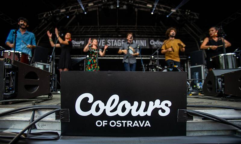 Hudební festival Colours of Ostrava 2019 v Dolní oblasti Vítkovice, 19. července 2019 v Ostravě.Na snímku skupina San Savlvádor.