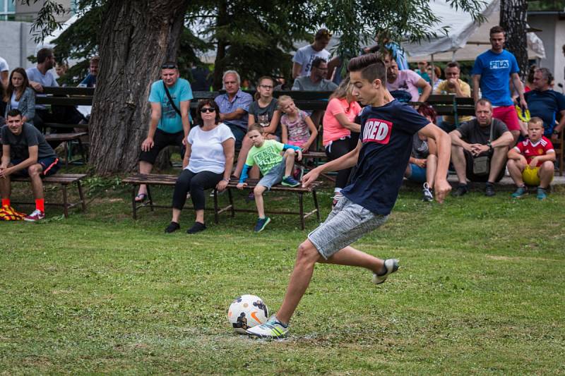 Soutěž o penaltového krále 2017 na Hukvaldech.