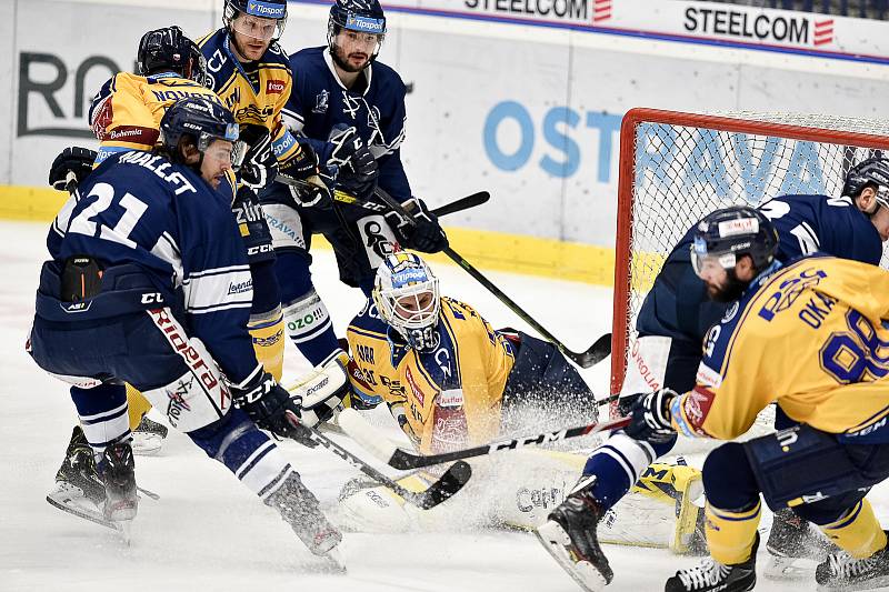 Utkání 41. kola hokejové extraligy: HC Vítkovice Ridera - PSG Berani Zlín, 28. ledna 2020 v Ostravě. Na snímku (střed) brankář Zlína Libor Kašík.