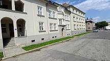 Jubilejní kolonie je často označována za rodinné stříbro Ostravy-Jihu. Na snímcích jsou domy v ulicích Letecké a Edisonově.