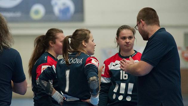 Házenkářky DHC Sokol Poruba budou v novém ročníku MOL ligy kromě osmi českých a čtyř slovenských týmů bojovat také s polským KPR Ruch Chorzów.