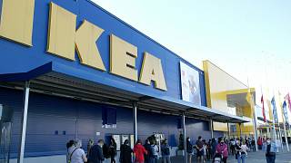 Rozvolnění v Ostravě: Otevřela i IKEA, zákazníky vítal maskot i ochranka -  Moravskoslezský deník