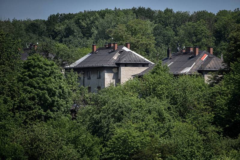 Starousedlíkům na Trnkovci vadí kromě obyvatel Pátovy ulice také lidé z nedaleké Trnkovecké ulice, kde Centrom rovněž působí.