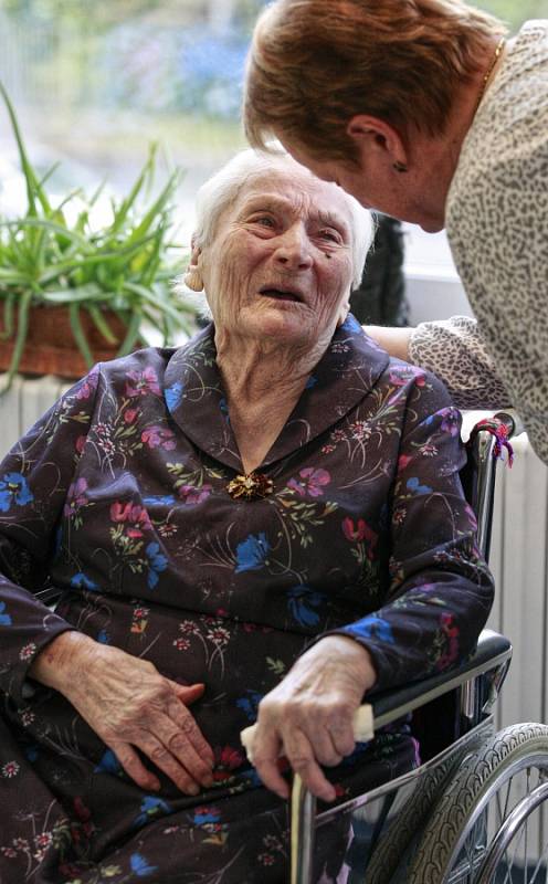 BOHUSLAVA STRAKOŠOVÁ oslavila už 103. narozeniny.