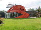 I takto mohou vypadat moderní vily. Netradiční stavba s názvem Krab pochází z rýsovacího prkna architekta Romana Kuby z ateliéru Simona. Vila stojí v Ostravě-Porubě.