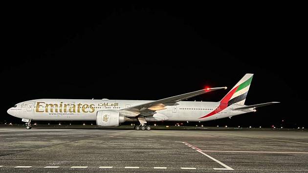 V Ostravě přistál Boeing 777-300ER společnosti Emirates. Letoun s registrací A6-EBR k nám divertoval z Varšavy.