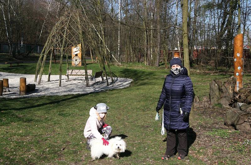 Ostrava-Hrabová, předměstí vesnického charakteru i průmyslová zóna, březen 2020.