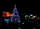 Vánoční strom v Hlučíně.