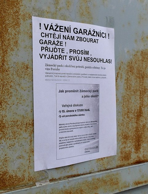 PROTEST. Samozřejmě ne všem majitelům a uživatelům garáží se záměry úředníků líbí, chystají se to s nimi vyříkat si. 