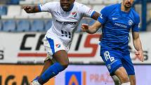 Fotbalisté Baníku Ostrava (v bílém) uhráli v sobotním utkání 25. kola FORTUNA:LIGY cennou bezbrankovou remízu v Liberci.