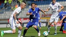 Derby Sigma vs. Baník táhne. Snímky z předchozího derby na Andrově stadionu a odjezd (příjezd) fanoušků Baníku do Olomouce.