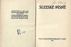 V knihovničce pražského časopisu Čas, redigovaného Janem Herbenem, vyšla sbírka veršů tehdy neznámého Petra Bezruče.