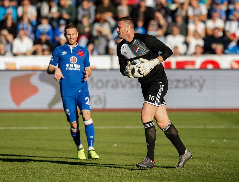 FC Baník Ostrava – SK Slavia Praha, Jan Laštůvka