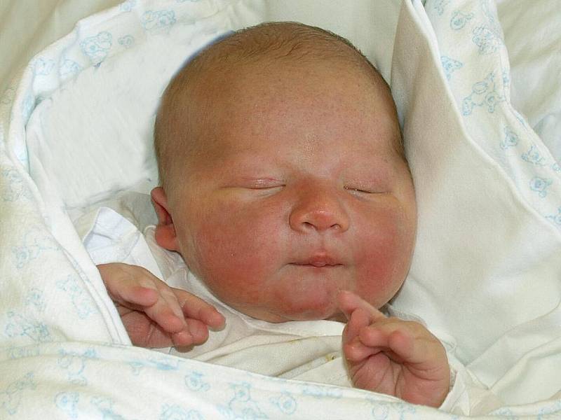 Alexandr Sebastian Szkandera, 7. 3. 2011, 4220 g, 51 cm, Třinec