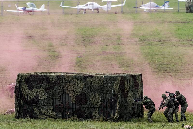 Dny NATO 2016 i v neděli nabídly skvělou podívanou.