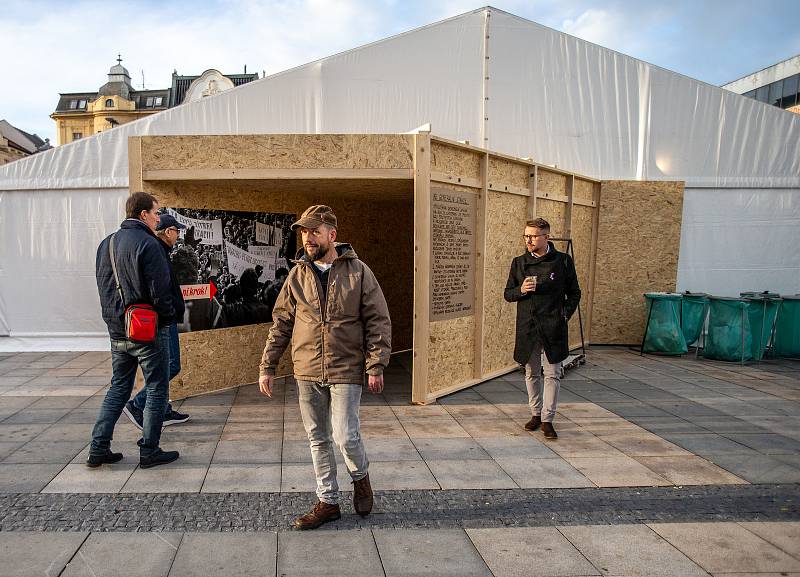 Víkend v Ostravě se nese ve znamení oslav 30. výročí sametové revoluce. Na snímku Masarykovo náměstí, sobota 16. listopadu 2019.