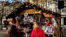 Vánoční trhy na Masarykově náměstí v Ostravě, 19. prosince 2020.