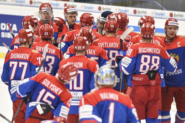 Fanoušci v Ostravě tleskali, byť čeští hokejisté prohráli s Ruskem v druhém z dvojice utkání Euro Hockey Tour 2:4. Ve vzájemných duelech se sbornou si připsali po pěti úspěších za sebou první prohru. 