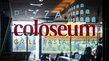 Restaurace Pizza Coloseum v OC Forum Nová Karolina.