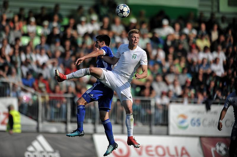 Utkání 29. kola první fotbalové ligy: MFK Karviná - Baník Ostrava, 19. května 2018 v Karviné. Hrubý Robert a Voltr Radek.