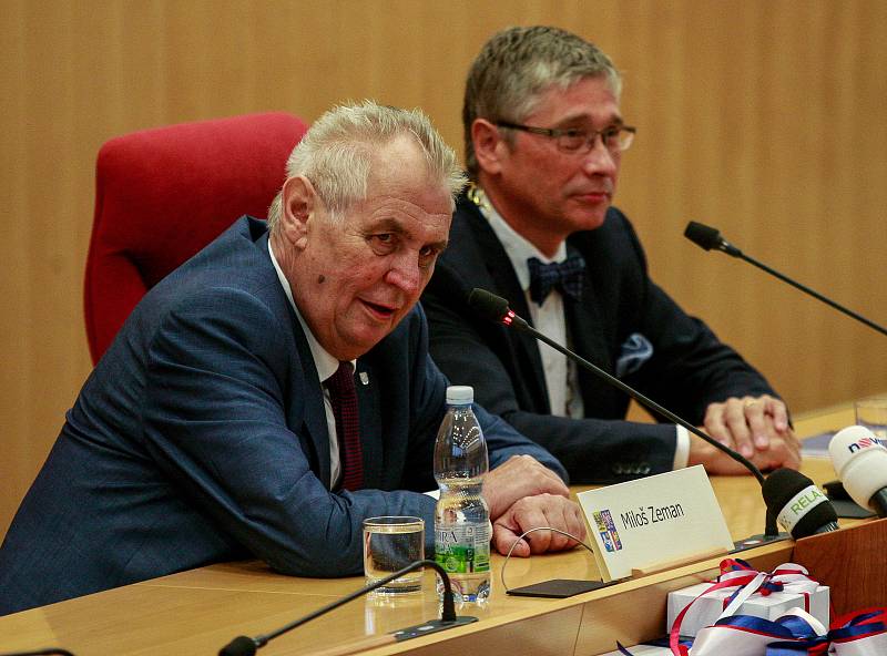 Prezident Miloš Zeman zahájil v úterý 5. září 2017 v Ostravě svou pátou oficiální návštěvu Moravskoslezského kraje.