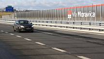 Po ostravské dálnici už mohou řidiči plynule projet z Bohumína až do Bělotína.